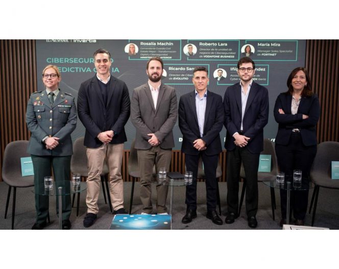 La Inteligencia Artificial no es el futuro de la ciberseguridad. Es el presente. Y está redefiniendo completamente las reglas del juego.